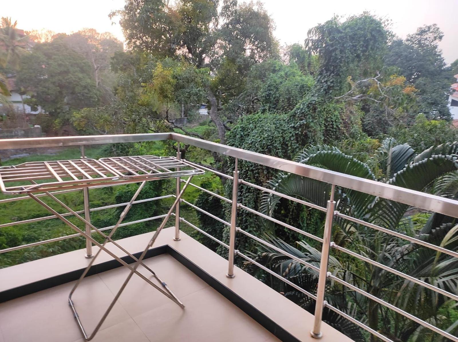 Ivy Retreat- Serviced Apartments Baga Exterior photo